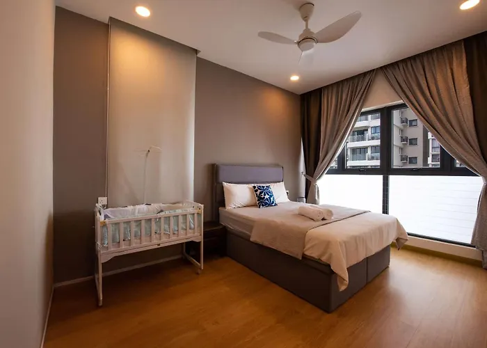 Comfy 3Br Apt In Danga Bay Free Parking Sea View