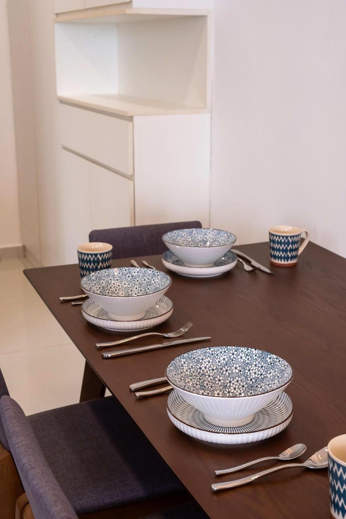 Comfy 3br In Danga Bay Free Parking Sea View Apartment