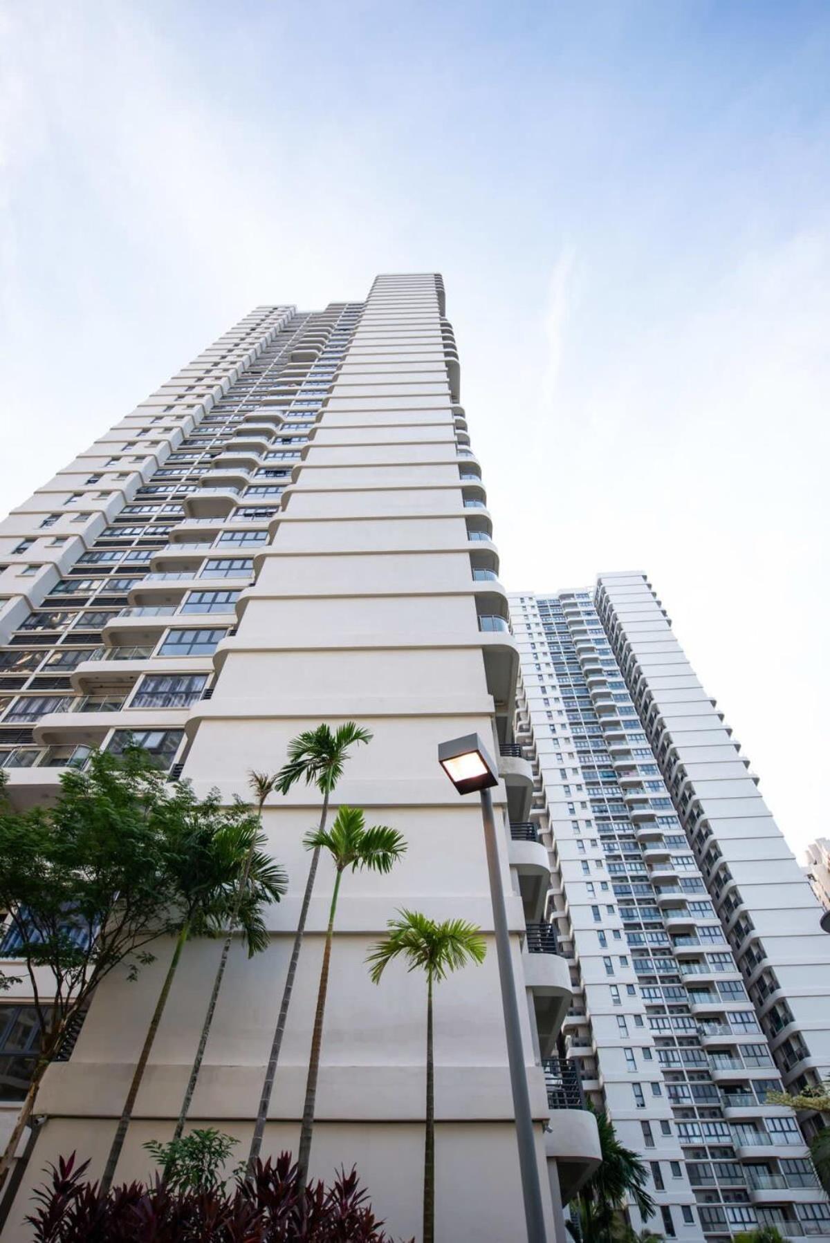 Apartment Comfy 3br In Danga Bay Free Parking Sea View *