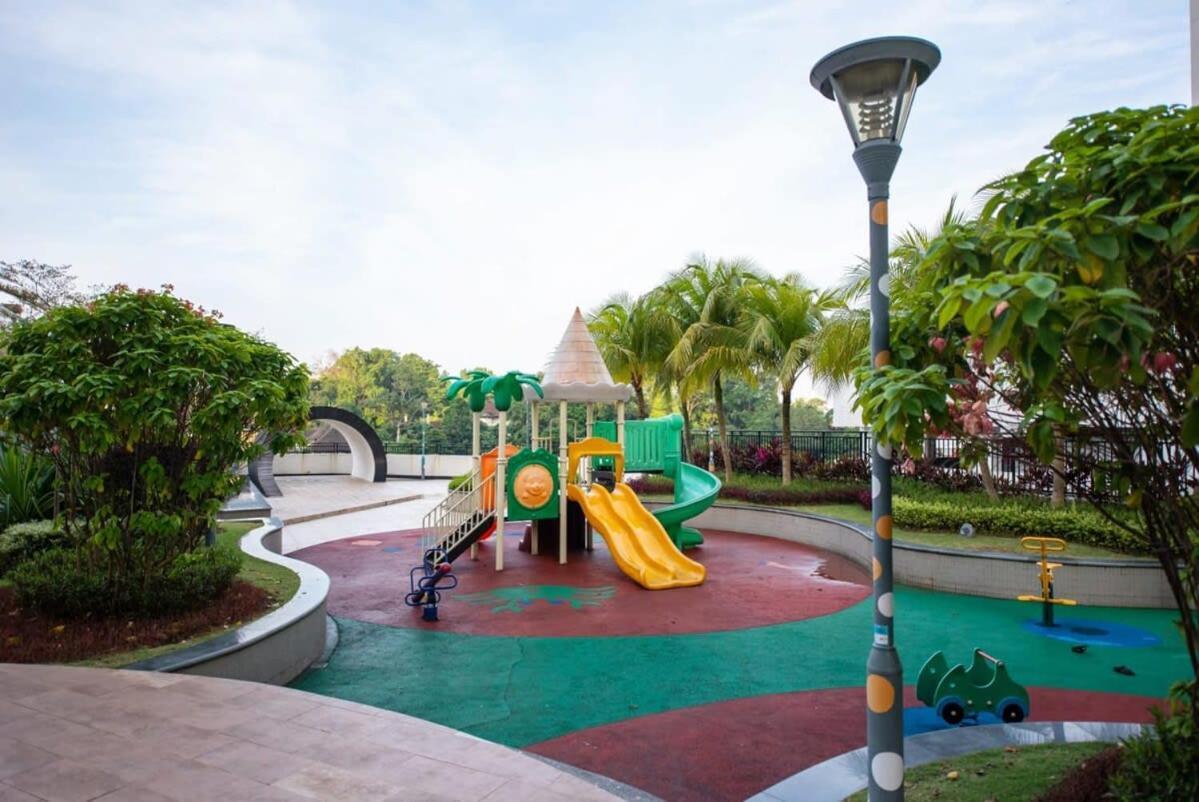Comfy 3br In Danga Bay Free Parking Sea View Johor Bahru